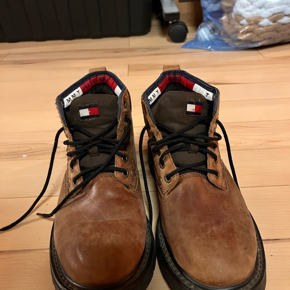 Tommy Hilfiger Boots. Size 9. - Picture 5 of 5
